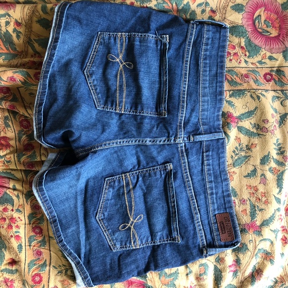 Levi Denizen Jean Shorts - Picture 5 of 5